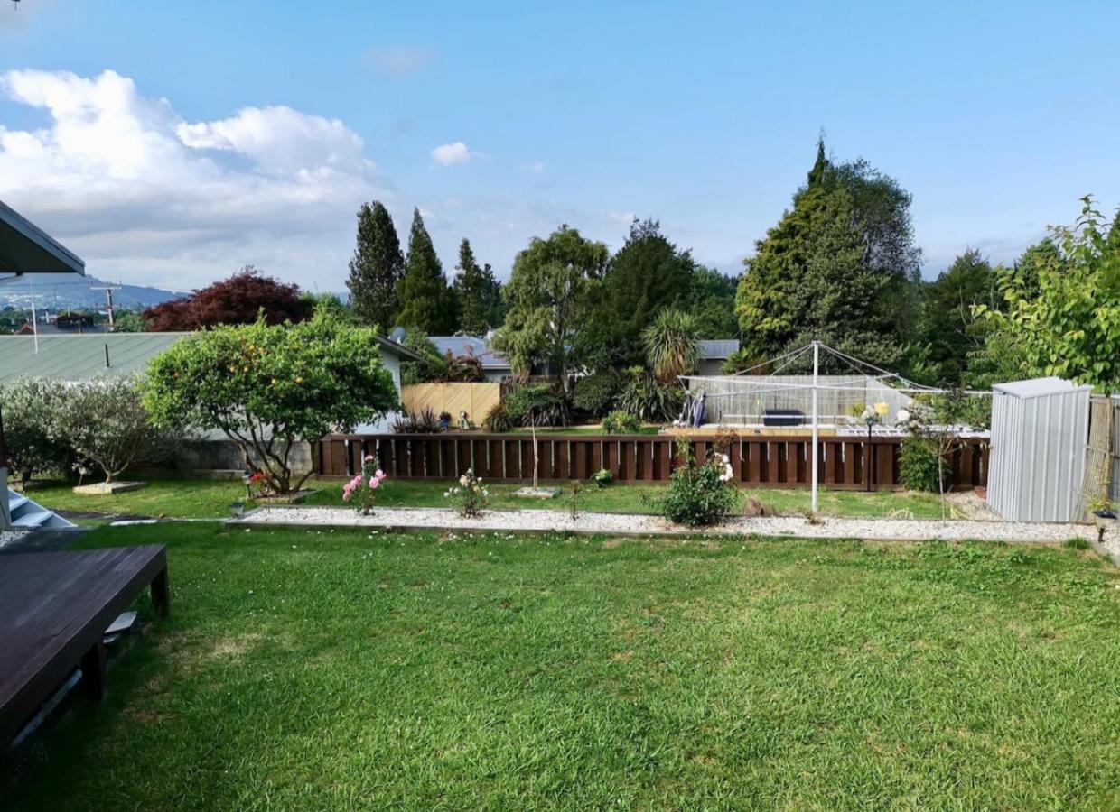 Spacious Utuhina Holiday House Rotorua Exterior photo